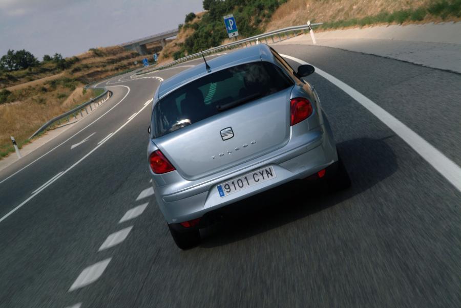  Seat Toledo 2004 года  (фото 34 из 110)